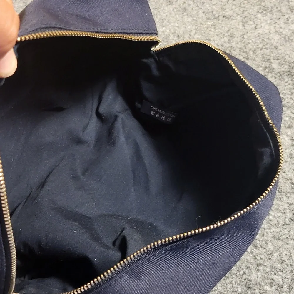 PRADA Beauty Cosmetic Bag Zipper Pouch size : 9x 5 x 3  100%auth